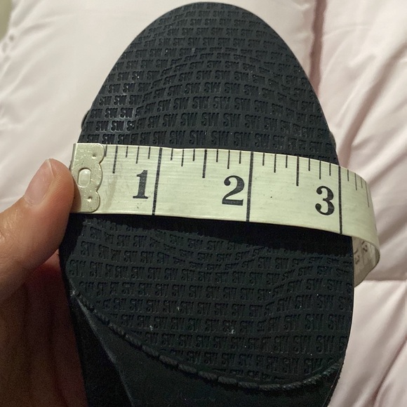 Stuart Weitzman Suede Bow Accent Pumps - Picture 15 of 16